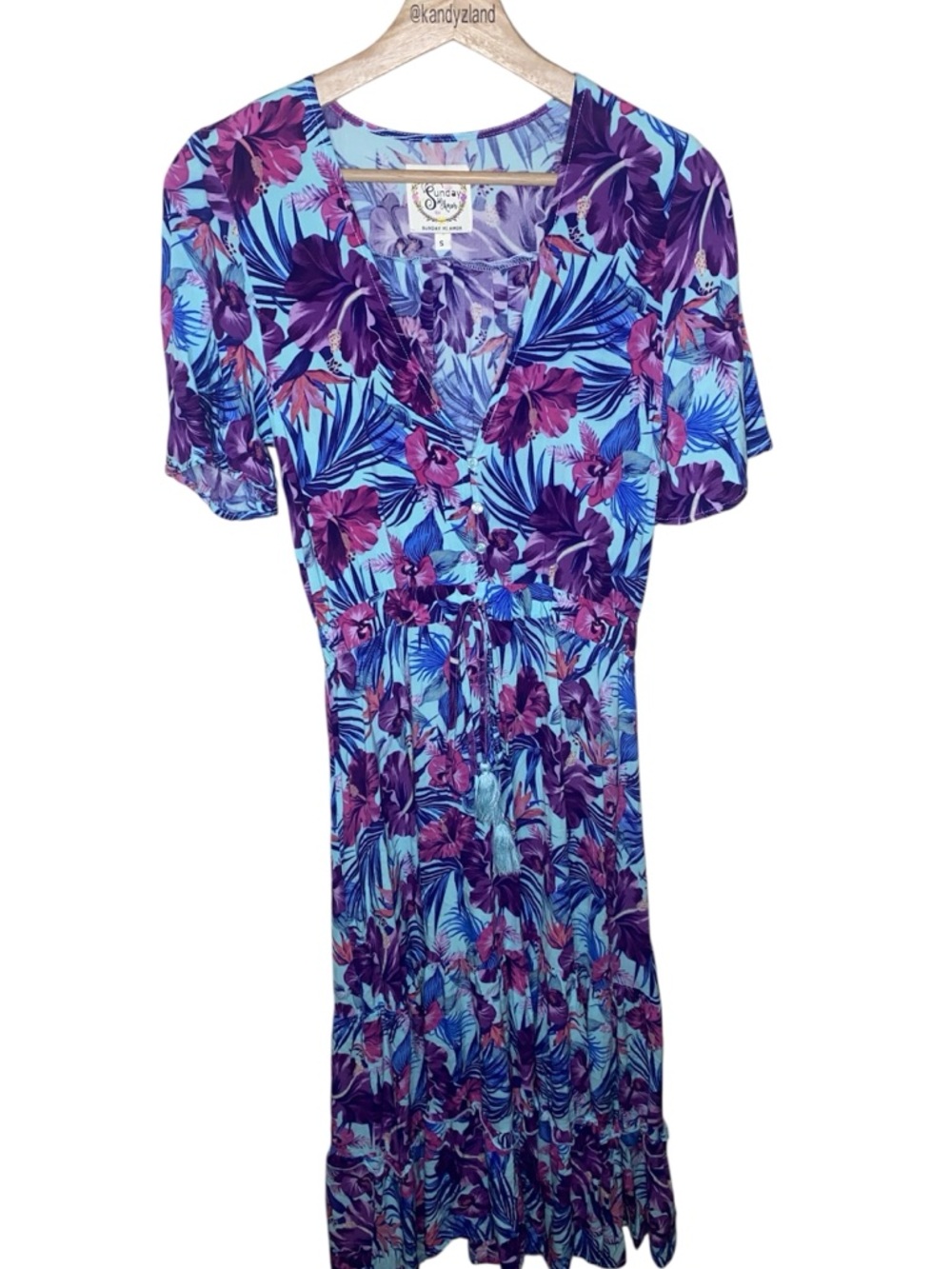 SUNDAY MI AMOR Blue Purple Tropical Floral Tiered Maxi Dress With a V-neckline